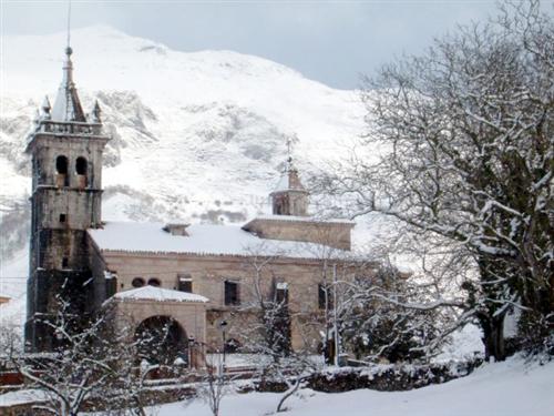 Iglesia de San Pedro de Alles